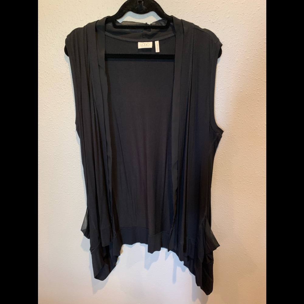 Black vest with chiffon-Picture dies not do it justice!